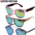 Outdoor Mens Plastic Frame Chine Lunettes de soleil polarisées OEM / ODM